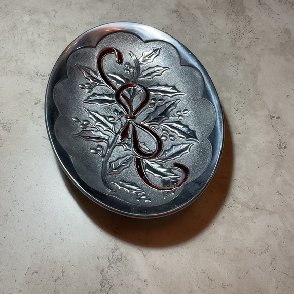 EUC Lenox Silver Metal Tray, Holly with red embossed bow. Holidays or everyday. - Picture 2 of 4
